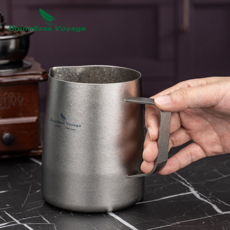 Boundless Voyage Titanium Milk - Barista Milk Jug recension och pris