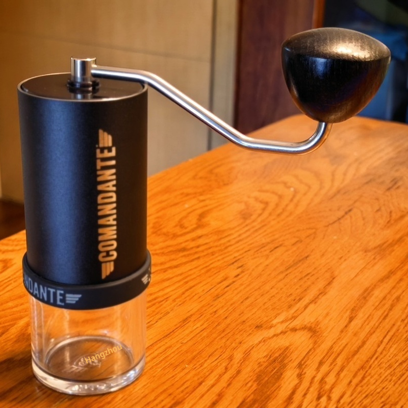 Comandante C40 Mk4 Manual Coff - Burr Hand Grinder recension och pris